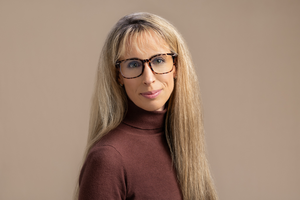 Dr. Kate Burris