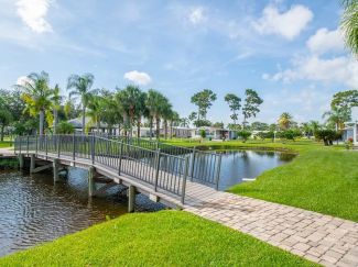 Florida Gulf Coast Retirement Living: Active 55+ Communities by the Sea