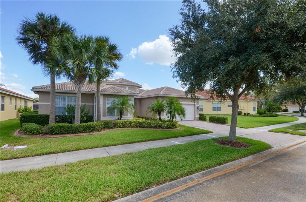 Valencia Lakes 55+ Active Adult Communities Wimauma, FL Homes For