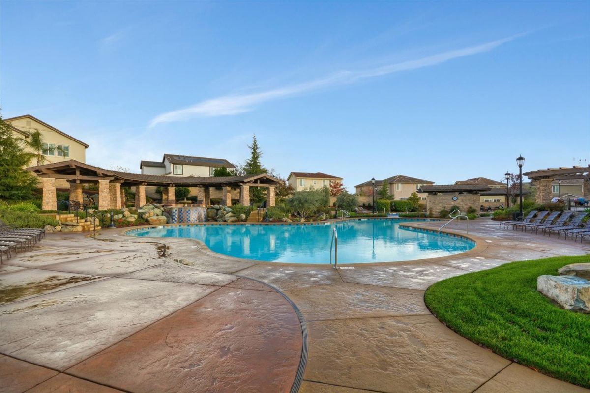 Pinnacle at Blackstone 55+ Active Adult Communities El Dorado Hills, CA