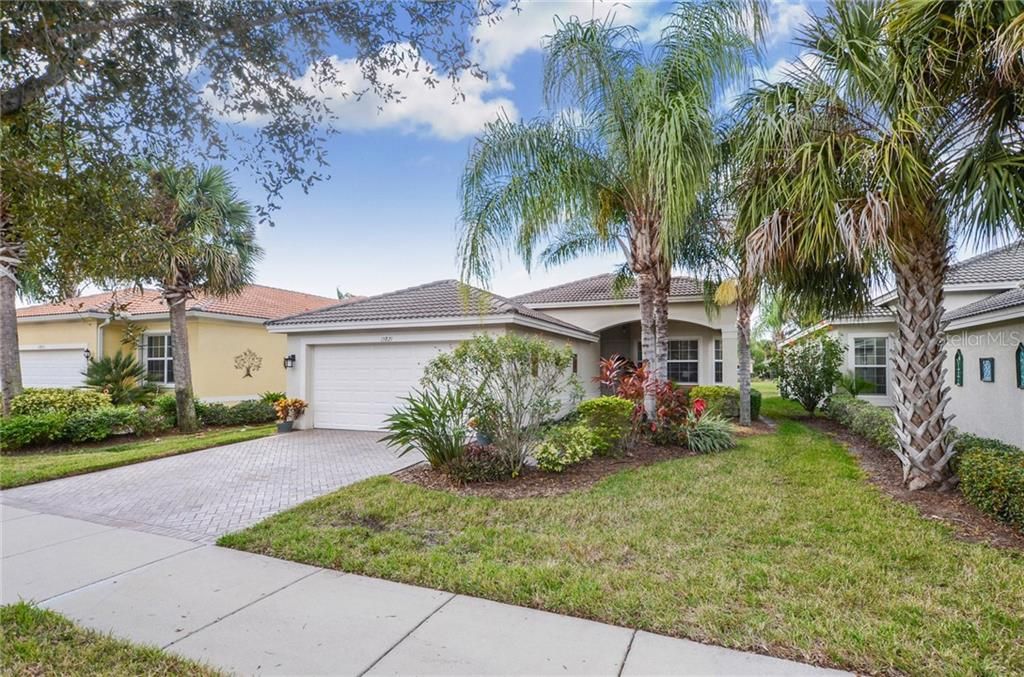 Valencia Lakes 55+ Active Adult Communities Wimauma, FL Homes For