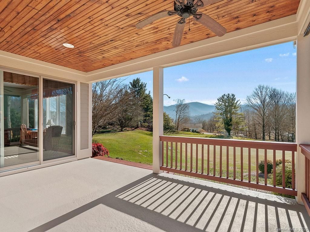 15 Augusta Circle Waynesville, NC 28786