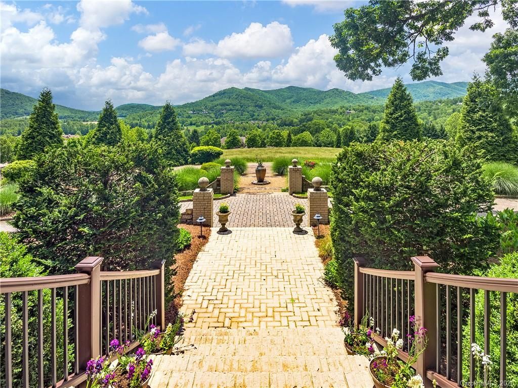 The Cliffs at Walnut Cove 55+ Active Adult Communities Arden, NC