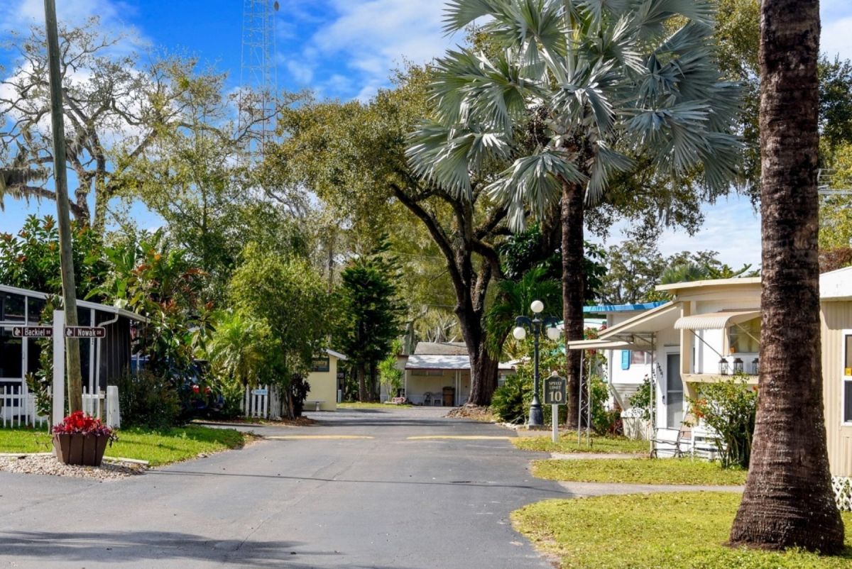 Town And Country Mobile Home Park 55+ Active Adult Communities