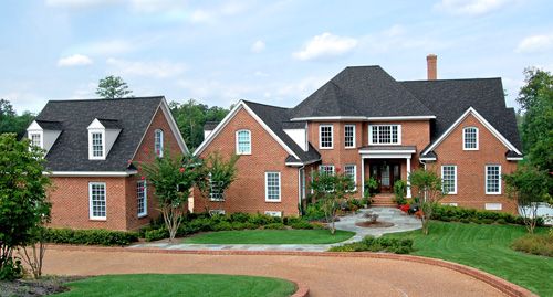 124 North Turnberry