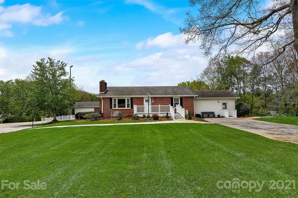 Riverwind 55+ Active Adult Communities Hendersonville, NC Homes