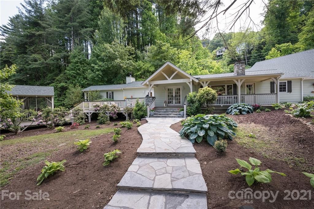 935 Eagles Nest Road Waynesville, NC 28786