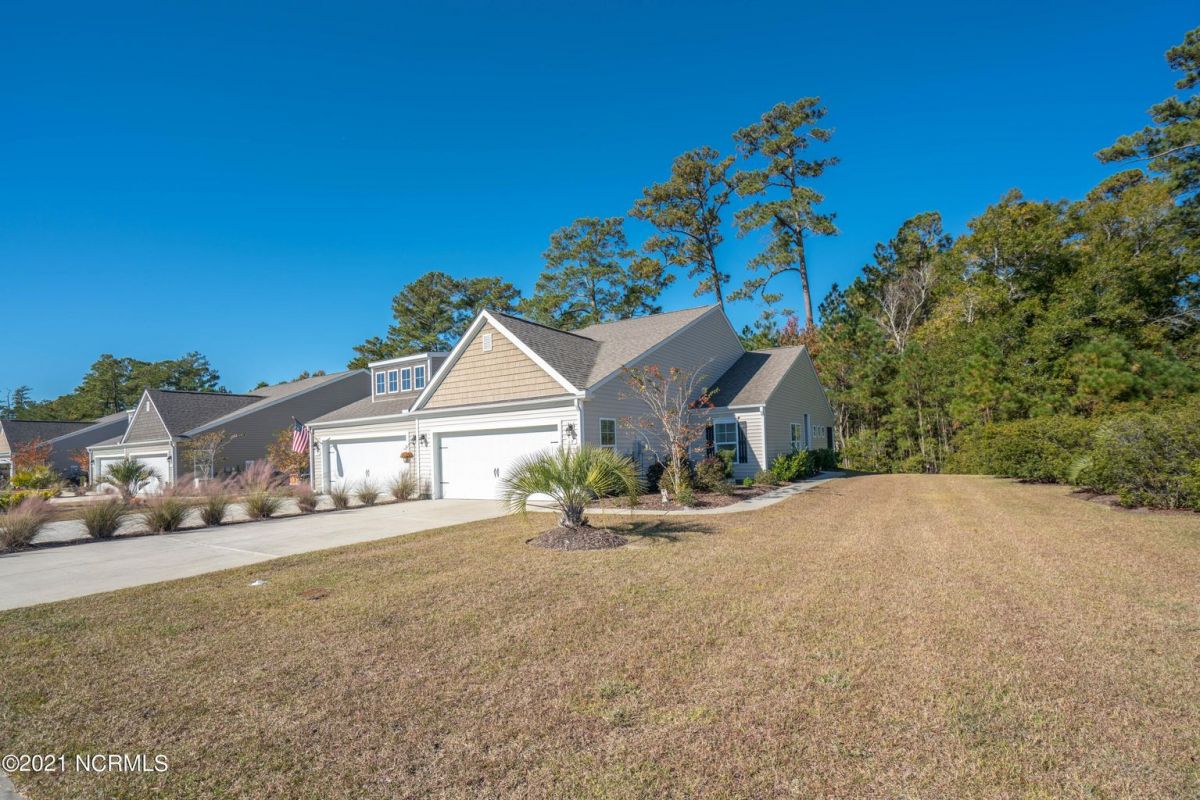 68 Calabash Lakes Boulevard