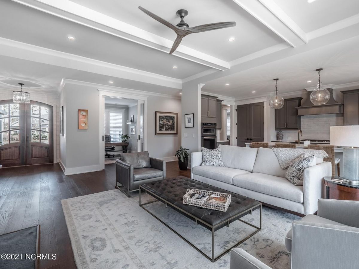 8805 Maple Ash Trail