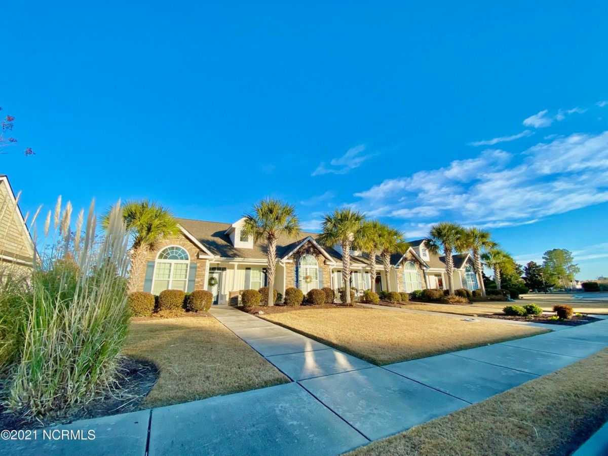 7195 Bonaventure Street