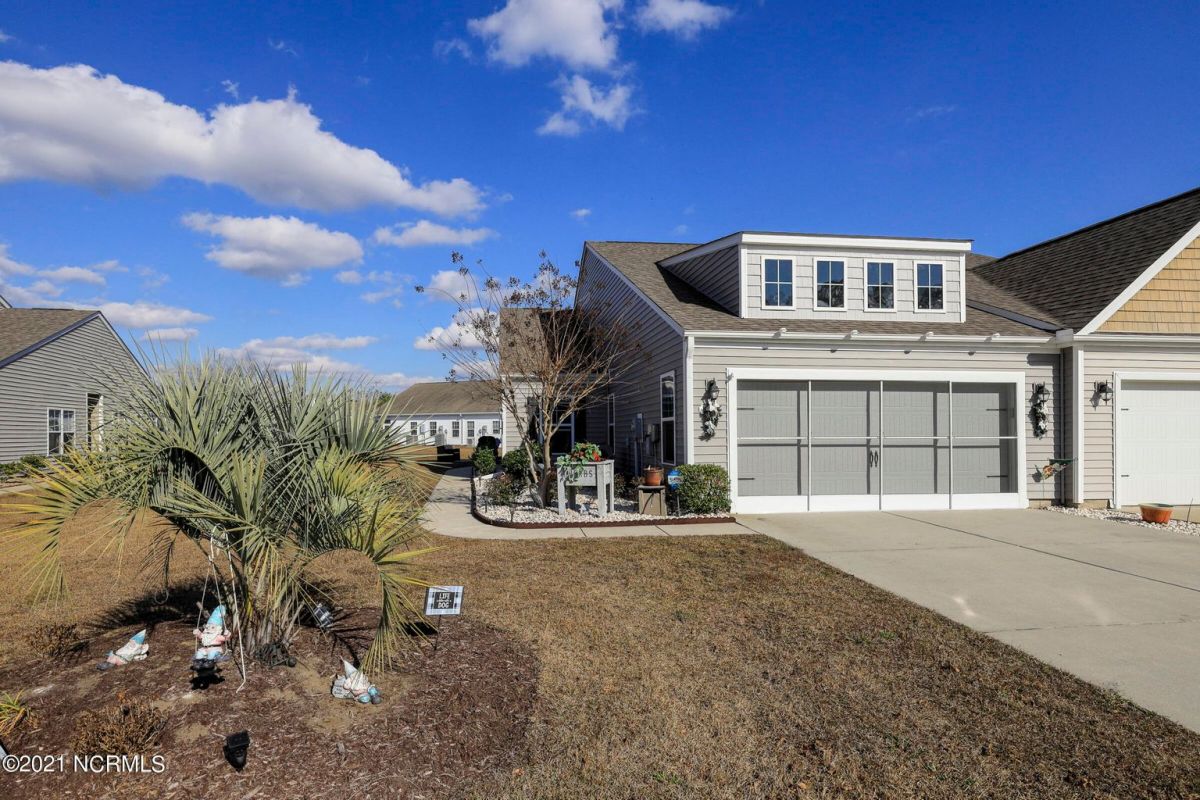 1055 Chadsey Lake Drive