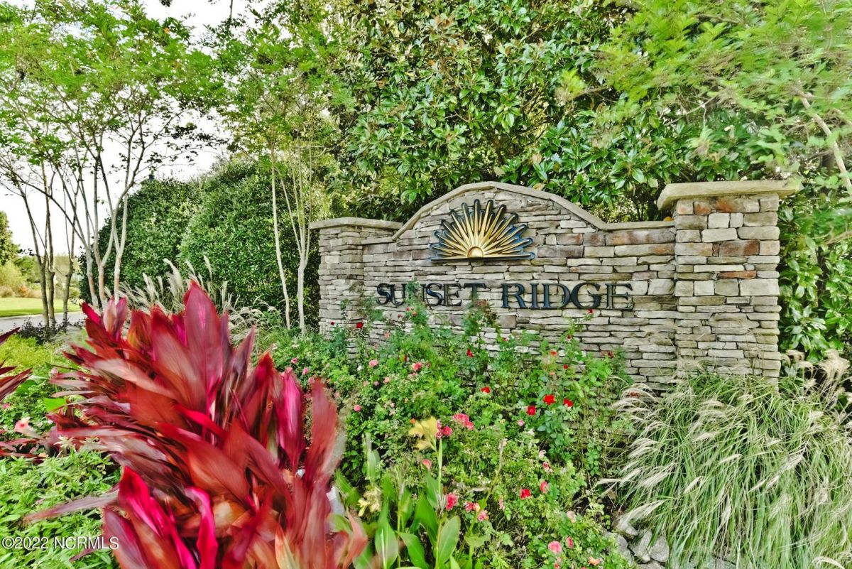 1079 Emerillon Court