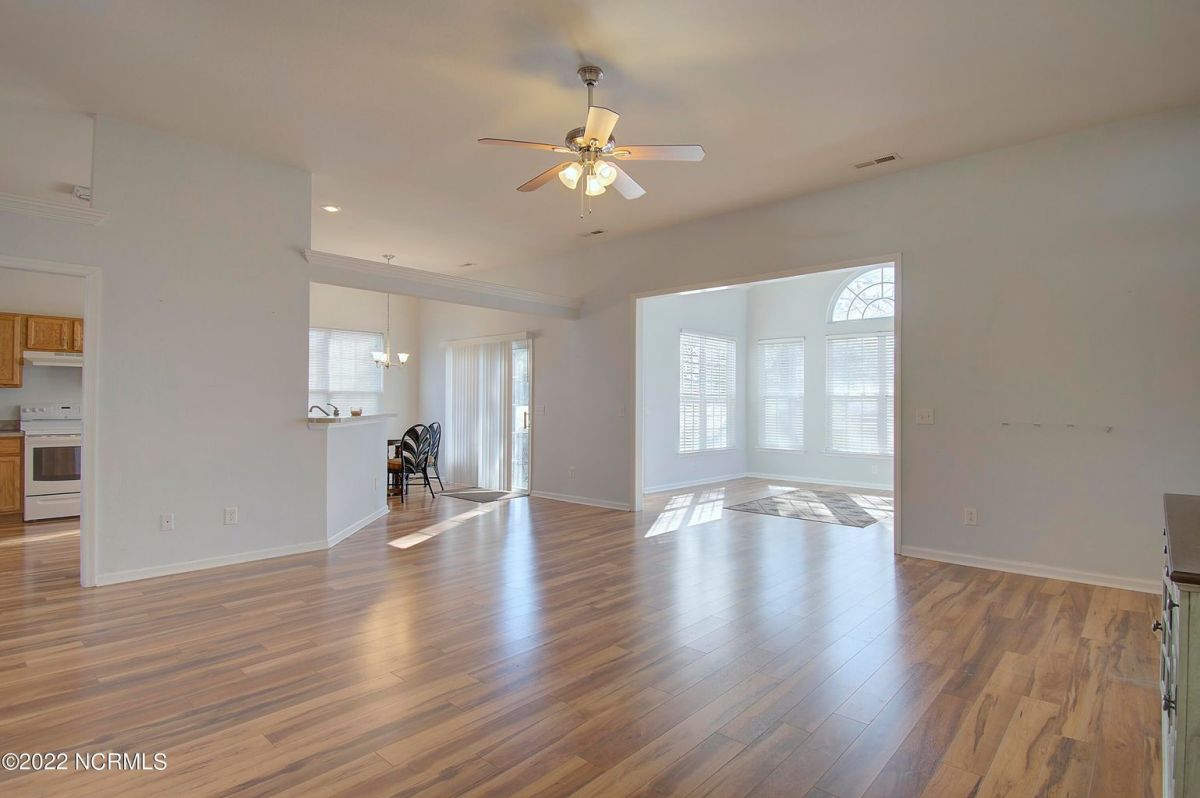 553 Sandpiper Bay Drive