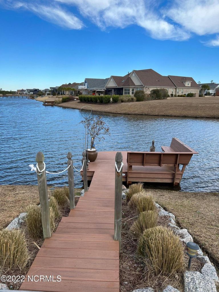 8476 Compass Pointe East Wynd