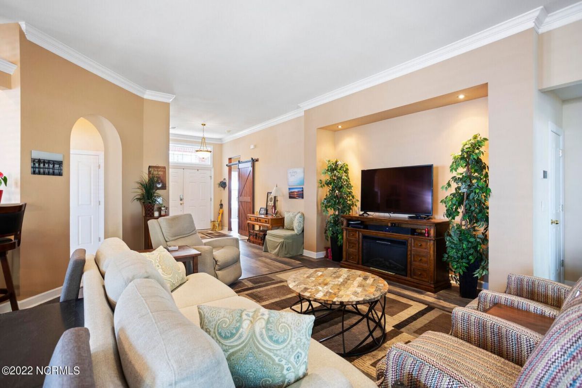 7456 Prestwick Court