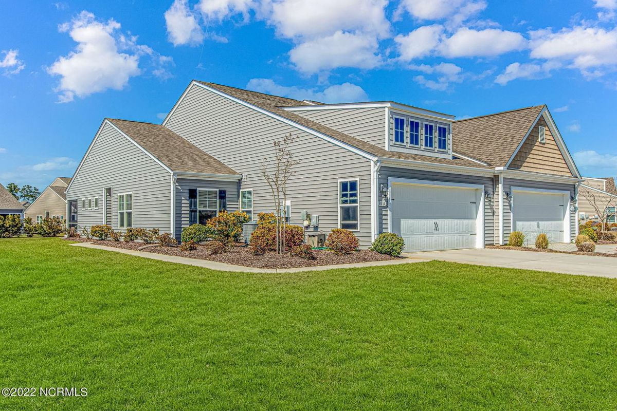 1084 Chadsey Lake Drive