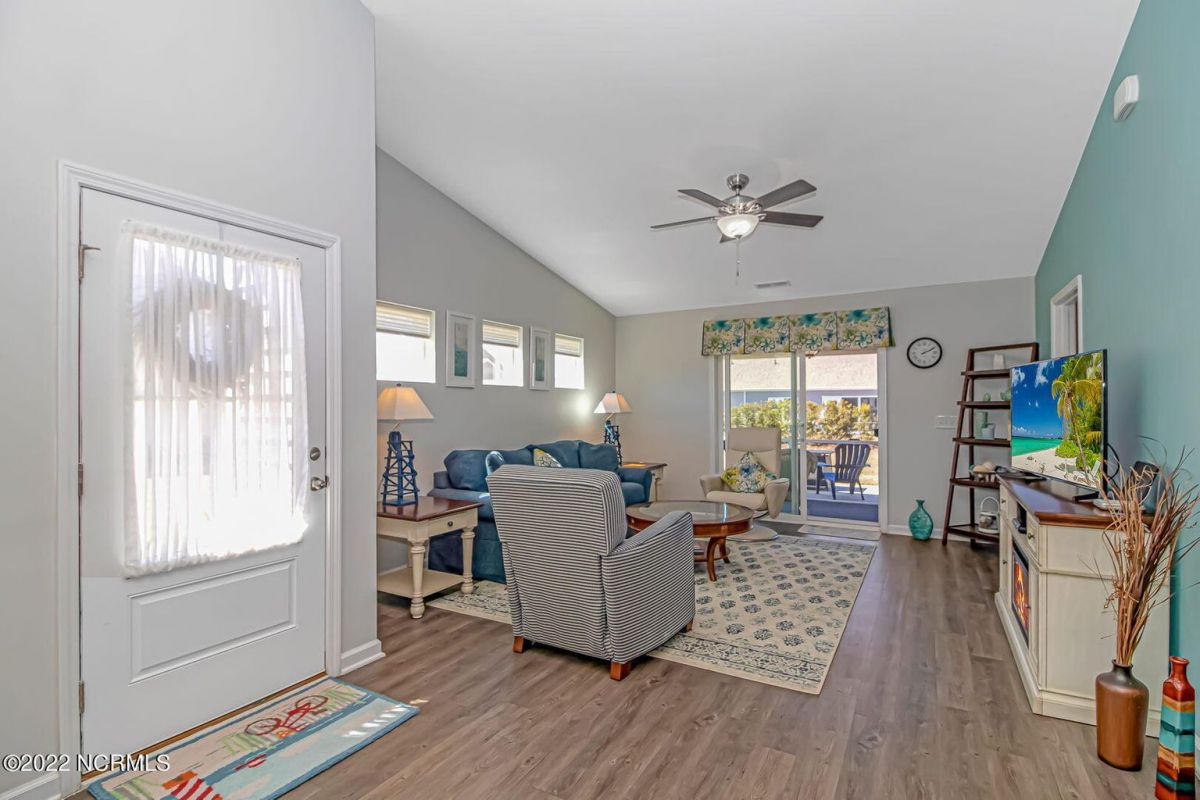 1084 Chadsey Lake Drive