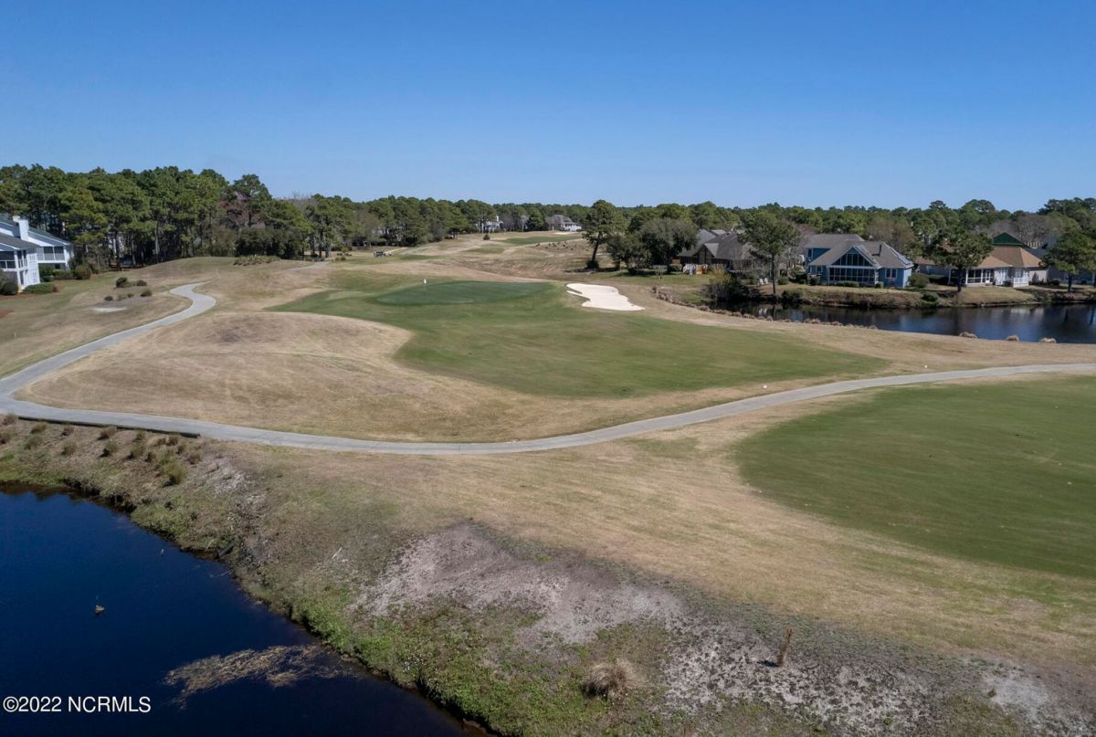 3127 Lakeside Commons Drive