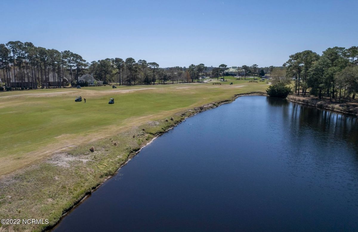 3127 Lakeside Commons Drive