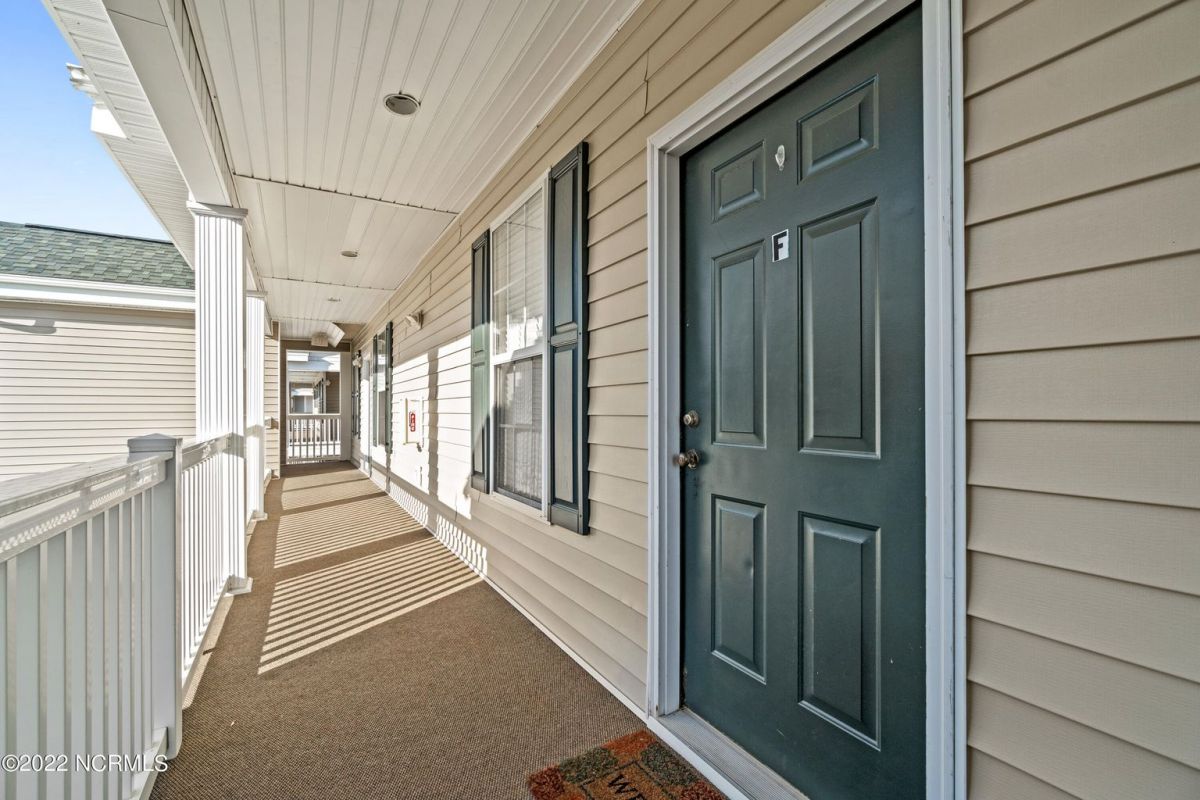 ******** ******** ********