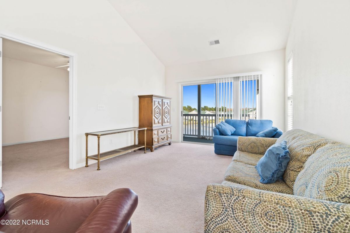 ******** ******** ********