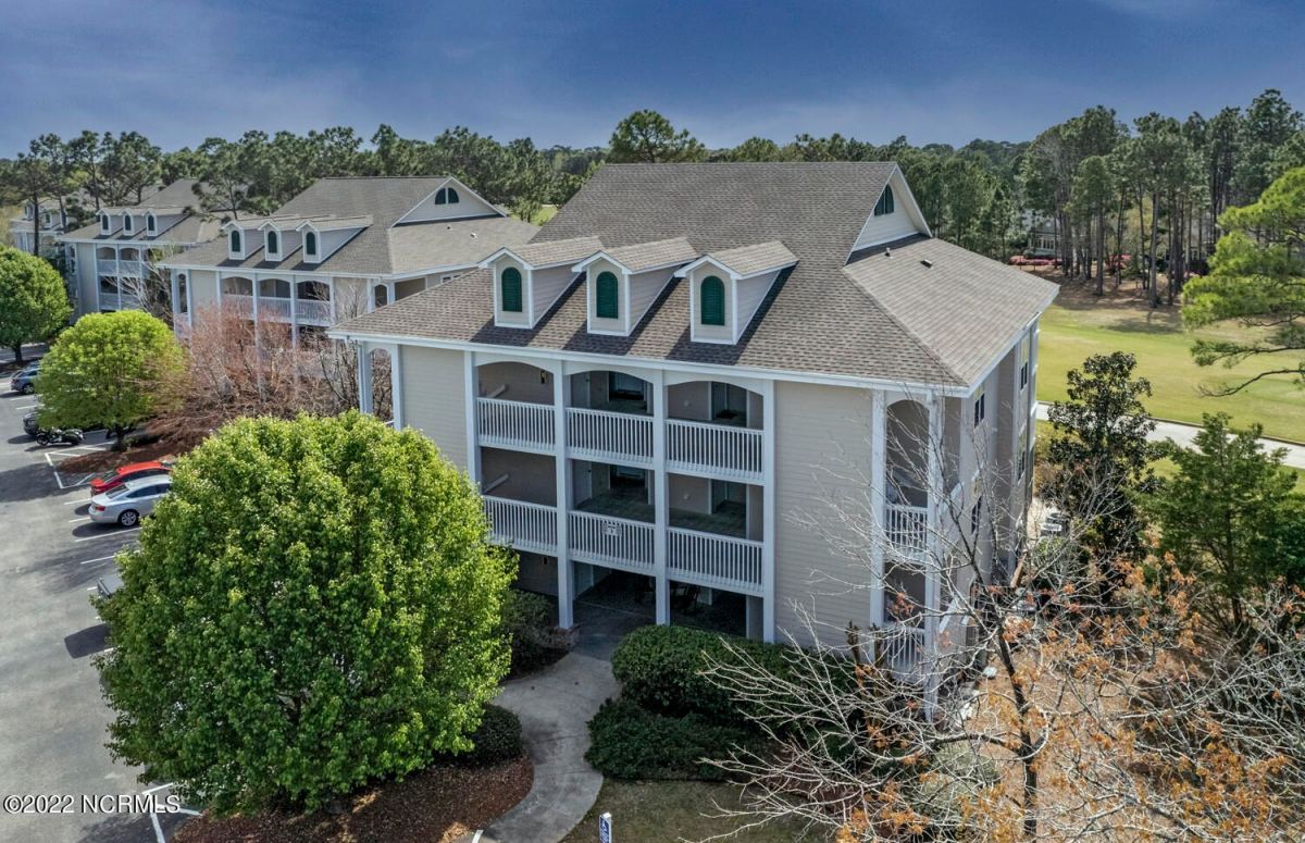 3350 Club Villas Drive