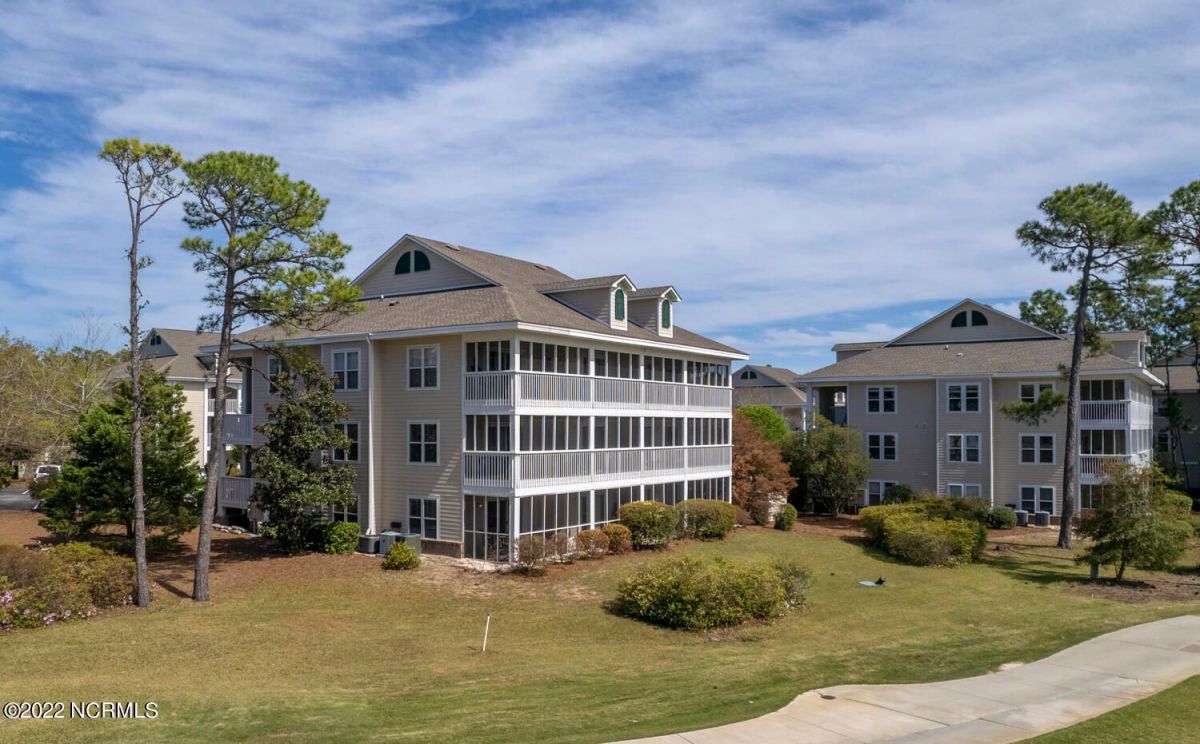 3350 Club Villas Drive