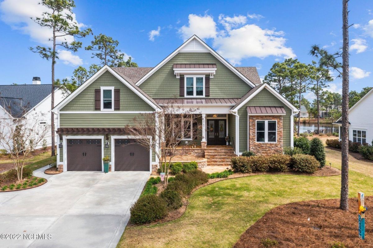 2747 Parkridge Drive