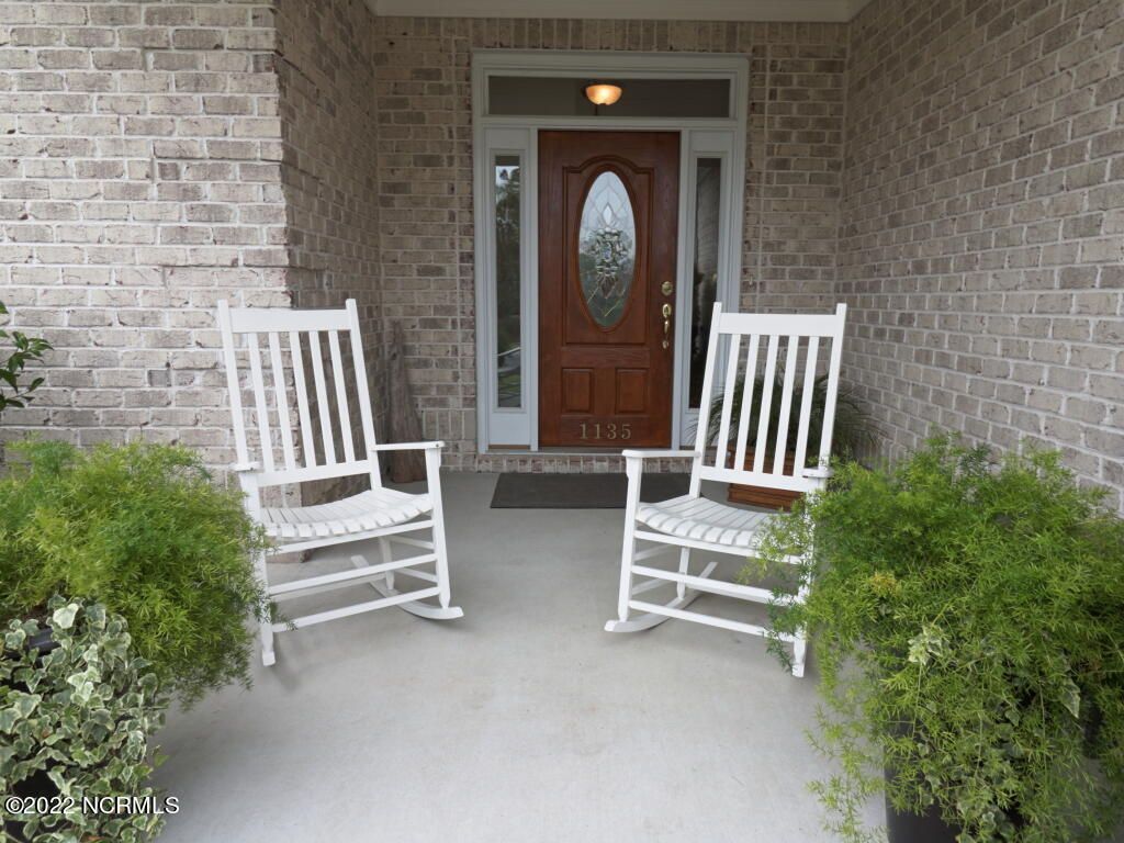 1135 Veranda Court