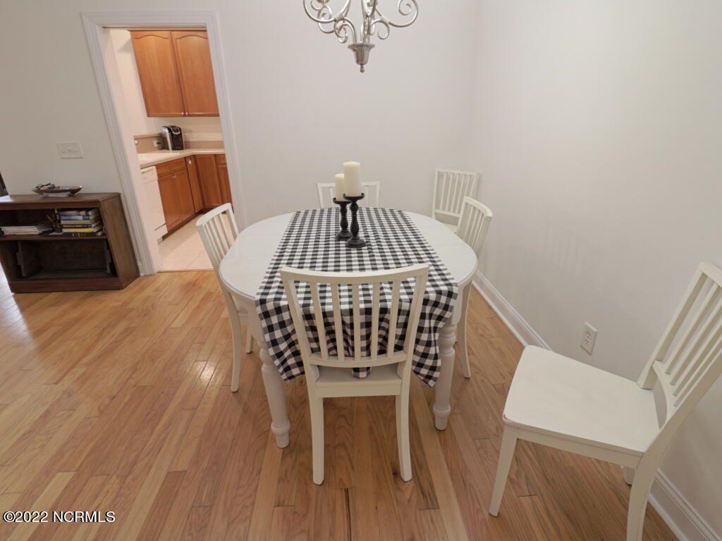 1135 Veranda Court