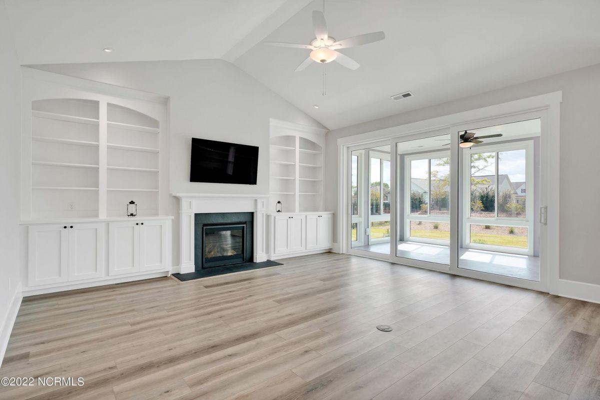 8687 Horse Nettle Drive