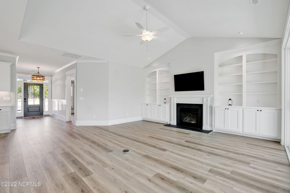 8687 Horse Nettle Drive