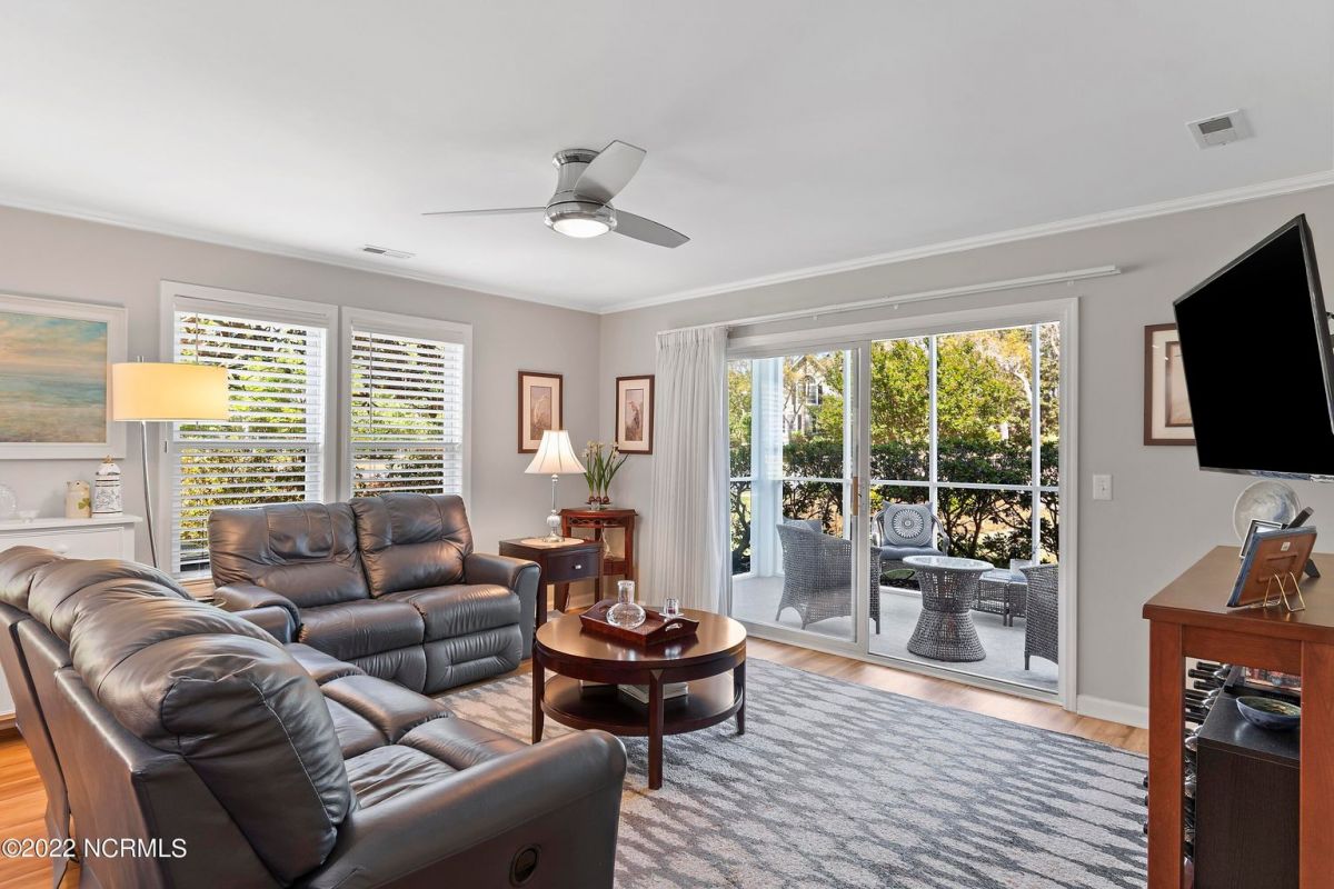 3350 Club Villas Drive