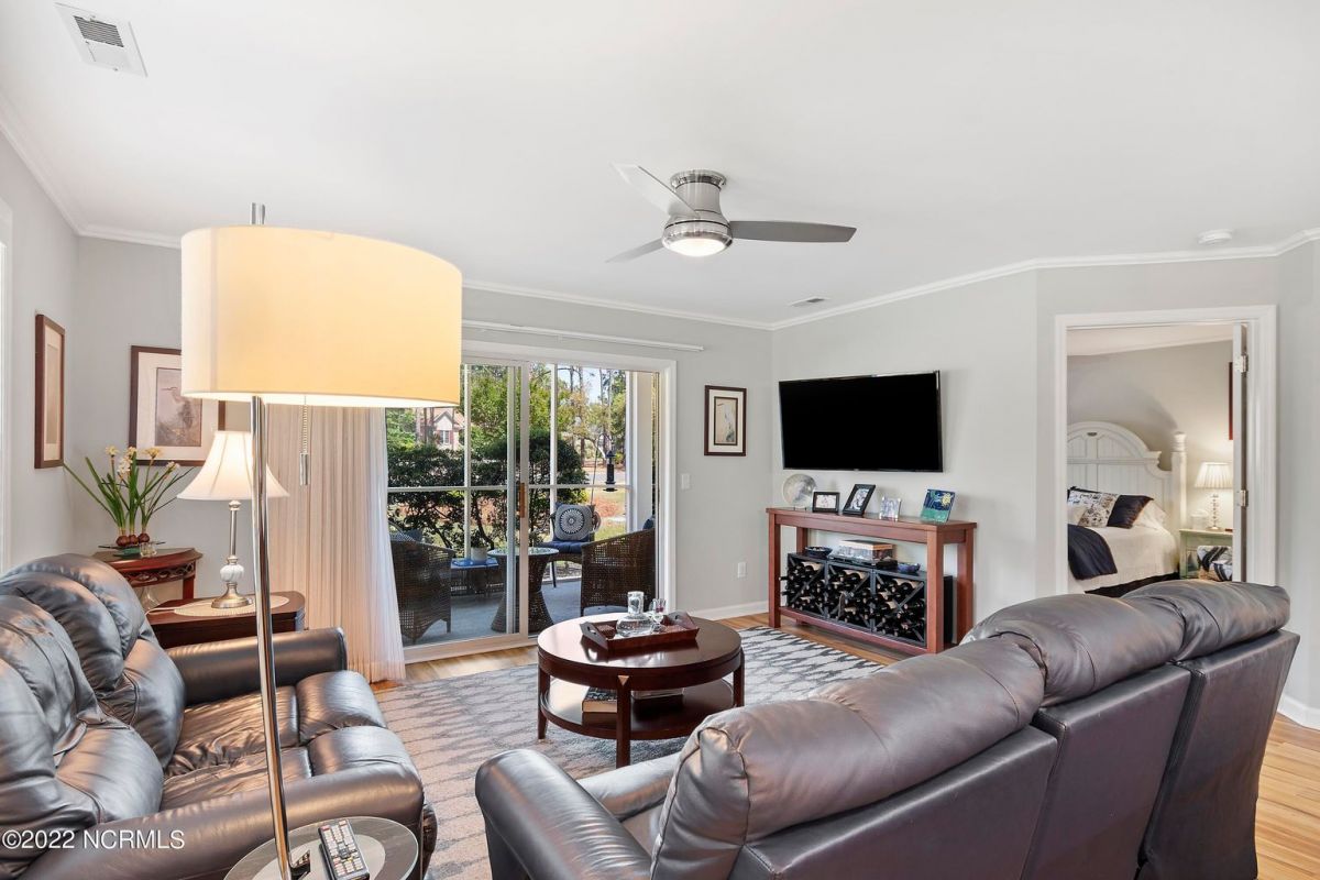 3350 Club Villas Drive