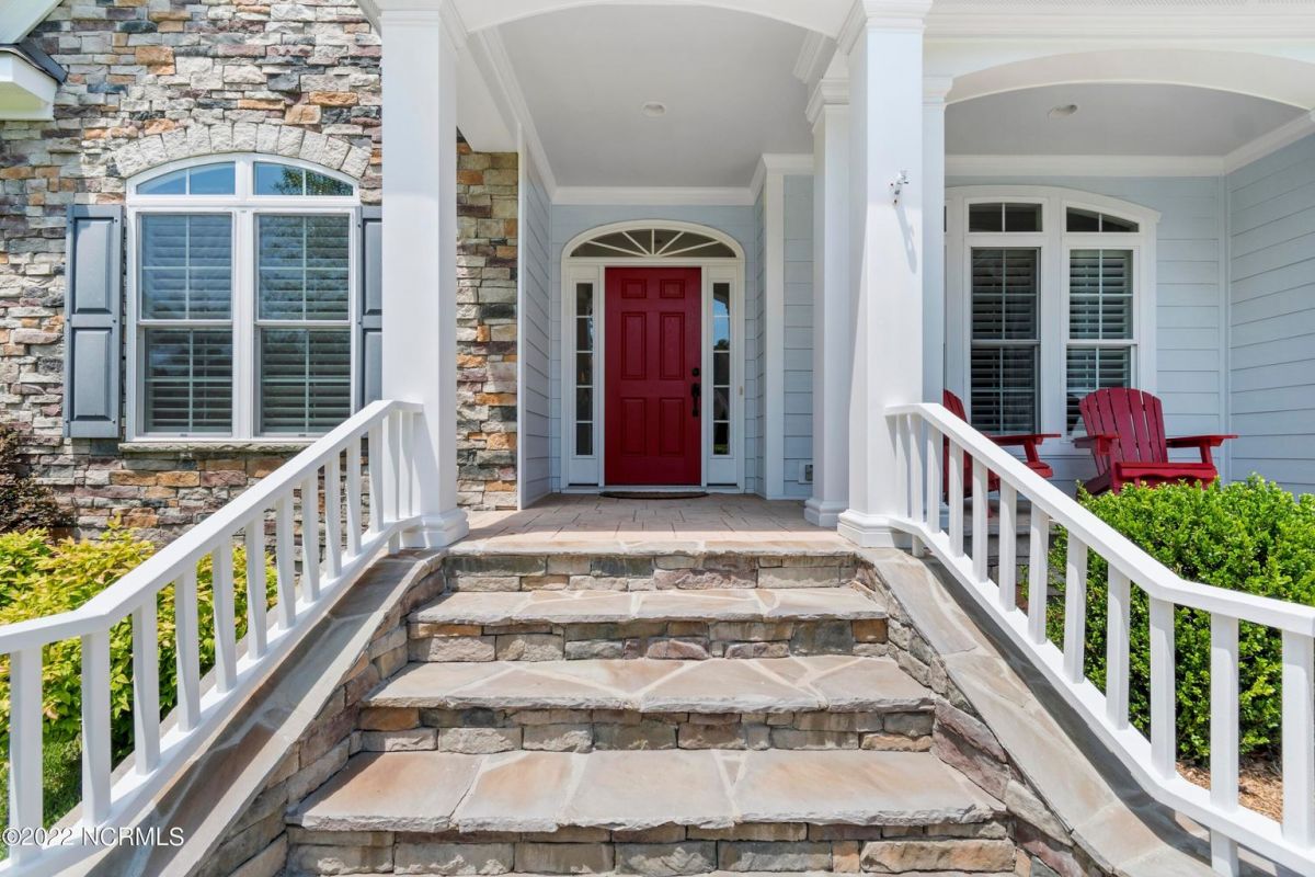 3872 Ridge Crest Drive