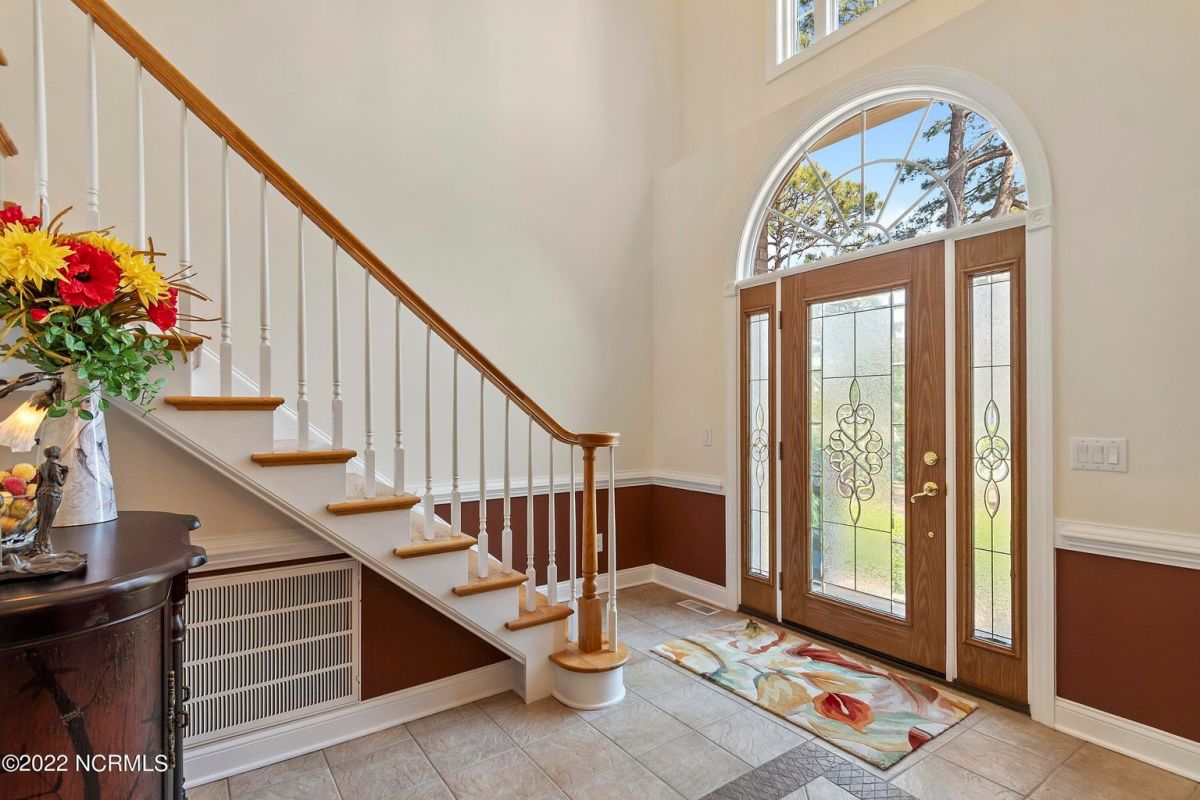 2835 Inverness Circle