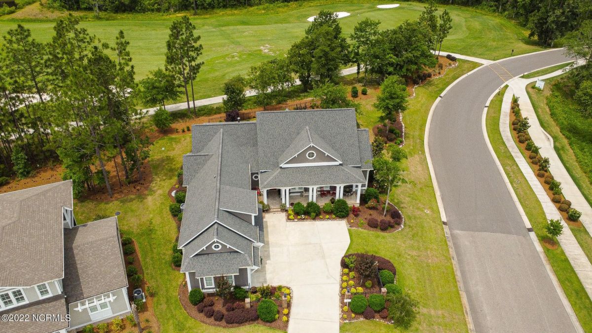 8569 Robbins Walker Place