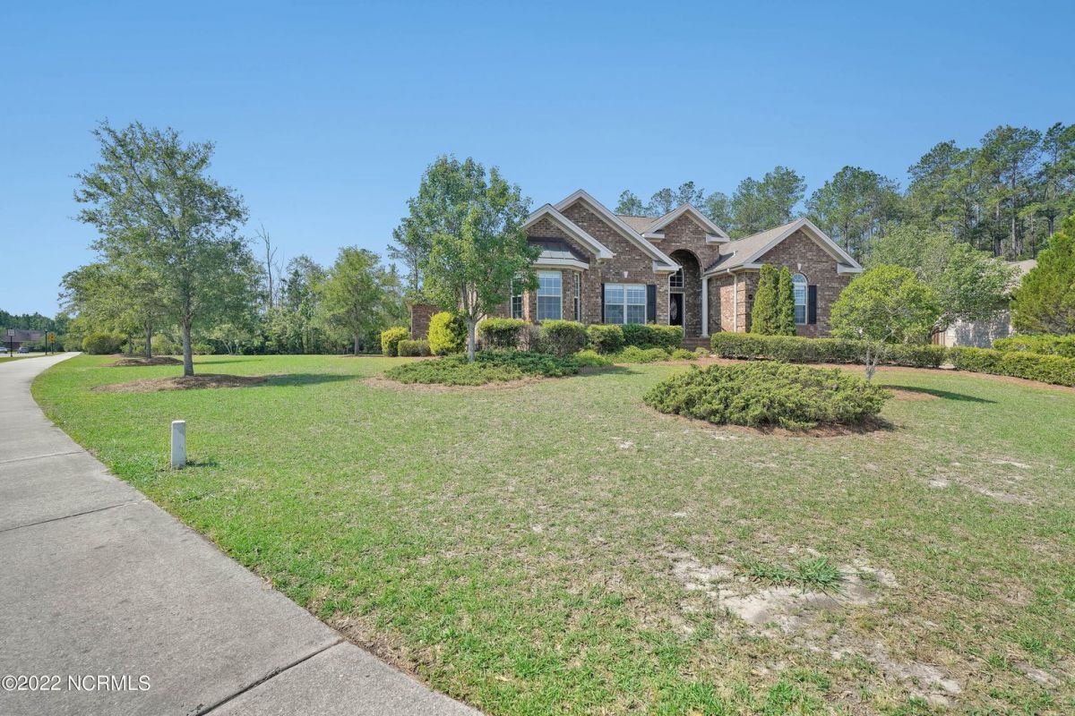 1124 Brickhaven Cove