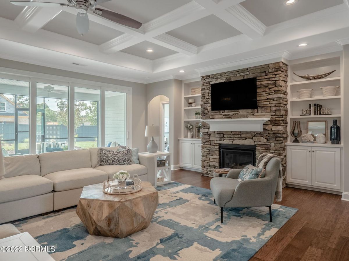 2541 Compass Pointe South Wynd