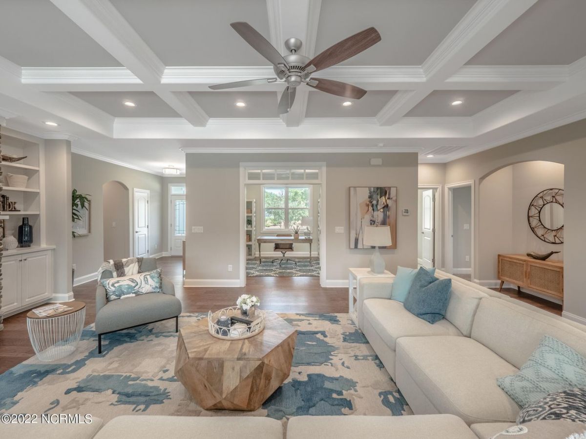 2541 Compass Pointe South Wynd