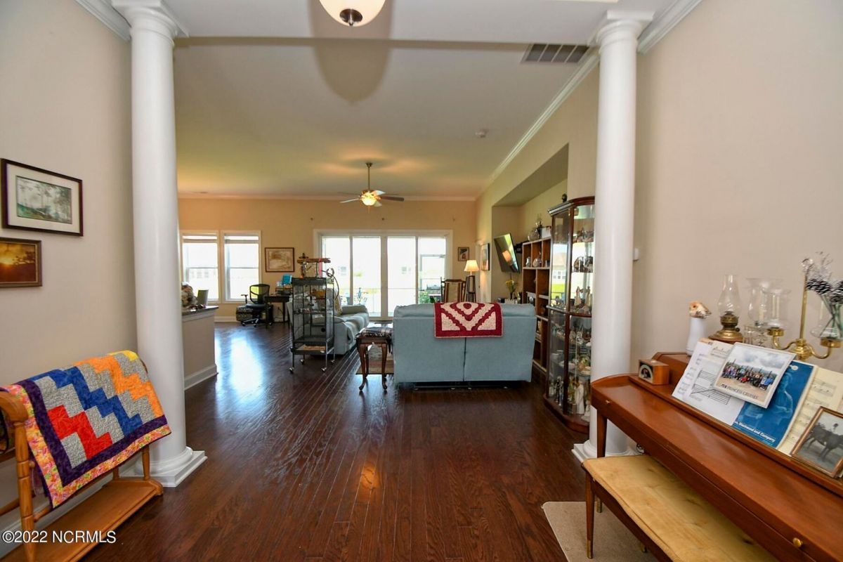 3061 Crescent Lake Drive