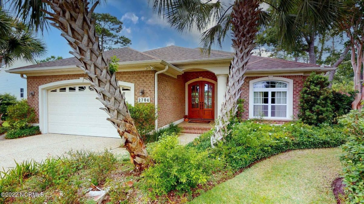 2704 Chadsworth Lane