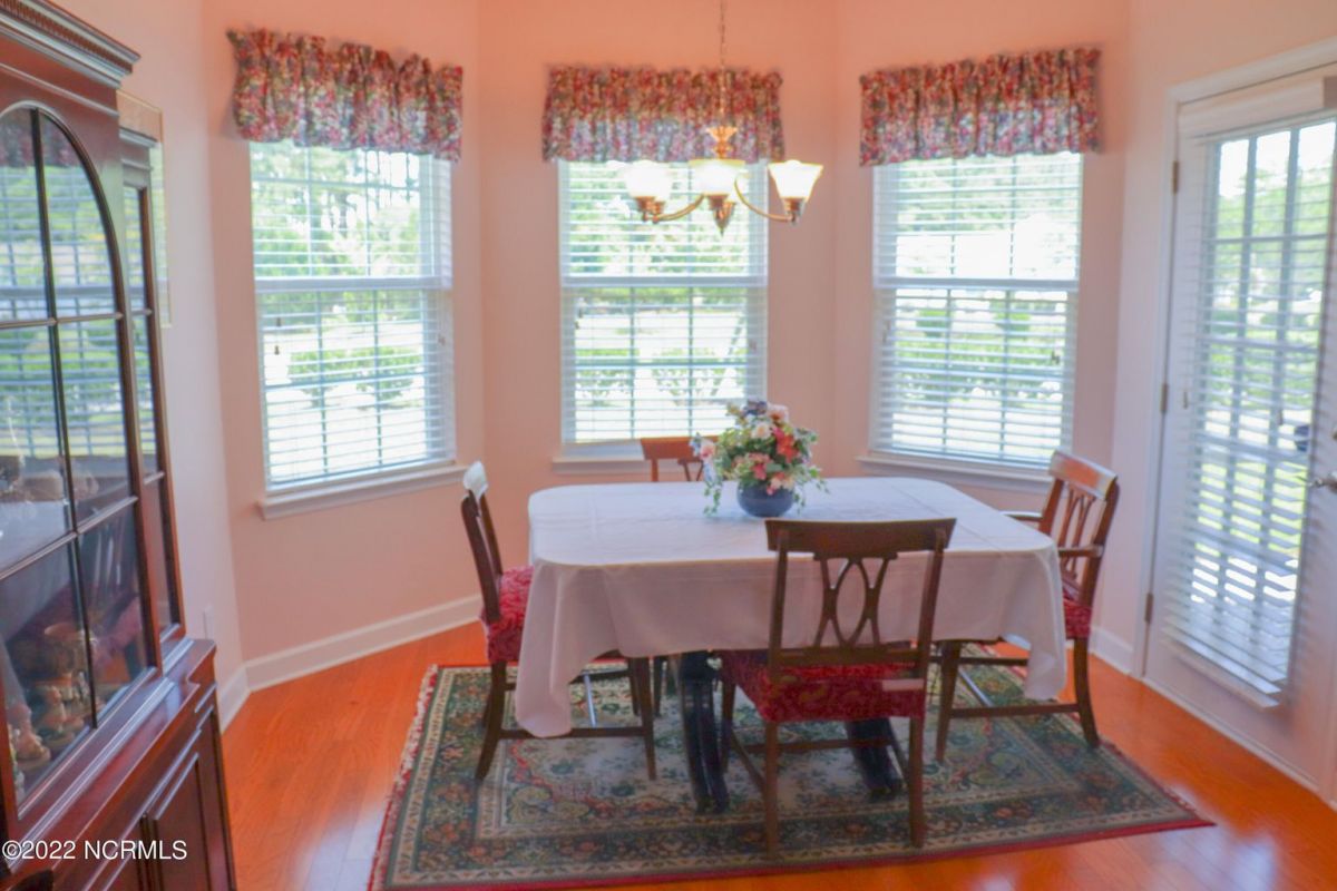 4 Coffee Mill Creek Lane