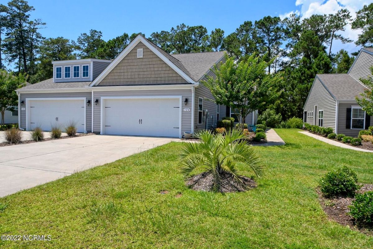 124 Calabash Lakes Boulevard