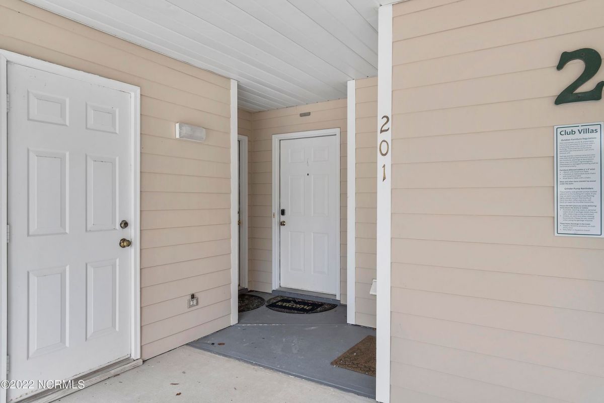 3350 Club Villas Drive