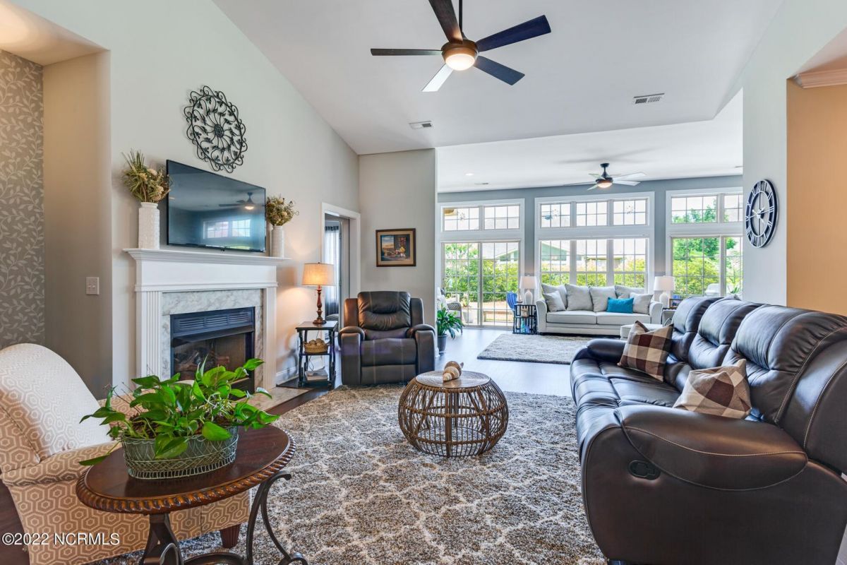 3033 Braewood Court
