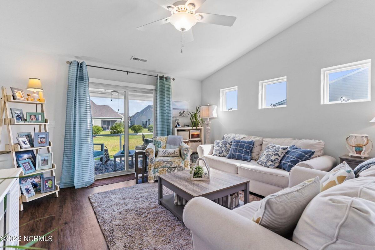 1086 Chadsey Lake Drive