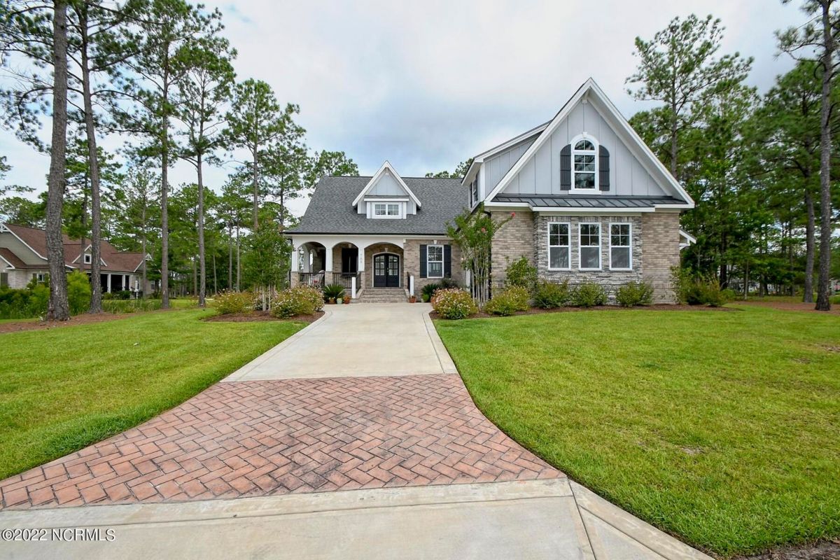 709 Creighton Circle