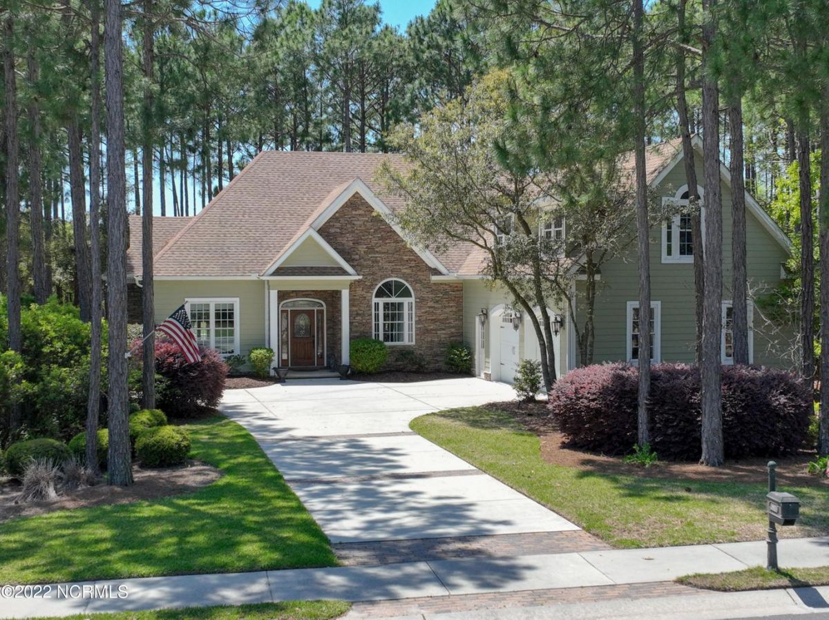 3807 Ridgecrest Drive