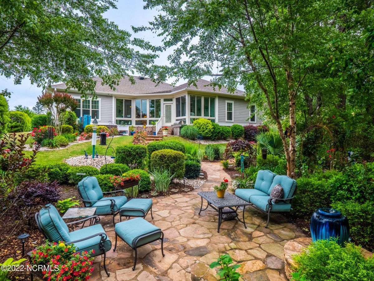 2527 Sugargrove Trail